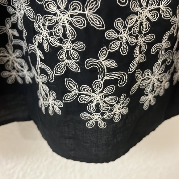 Max Studio black and white embroidered sleeveless dress size Medium - Picture 9 of 9